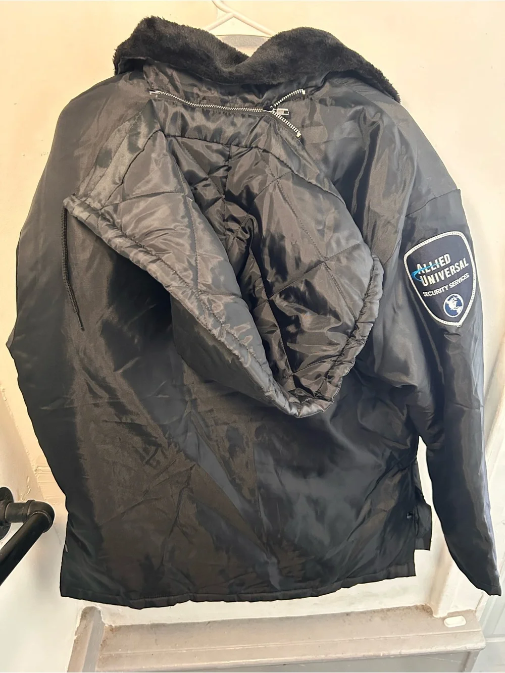 Universal Black Military-Style Field Jacket with Faux Fur Collar